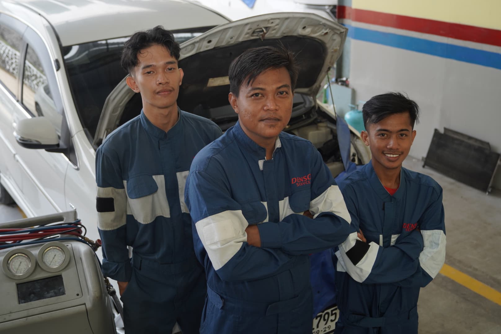 Tim Galant Service - Teknisi AC Mobil 3